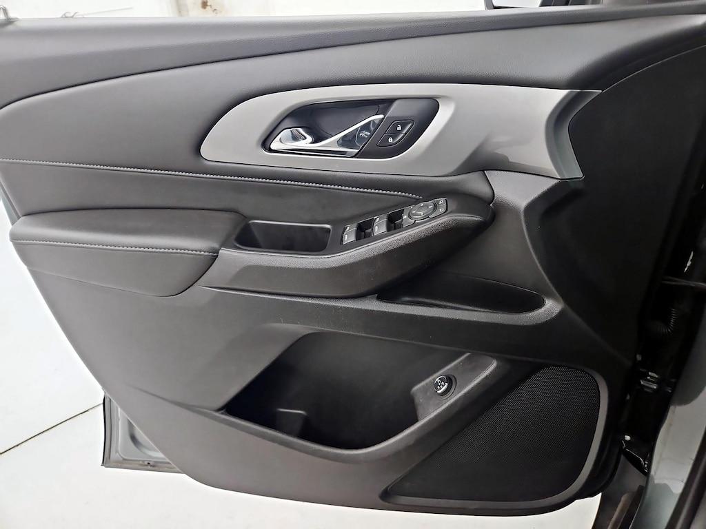 used 2023 Chevrolet Traverse car, priced at $32,998