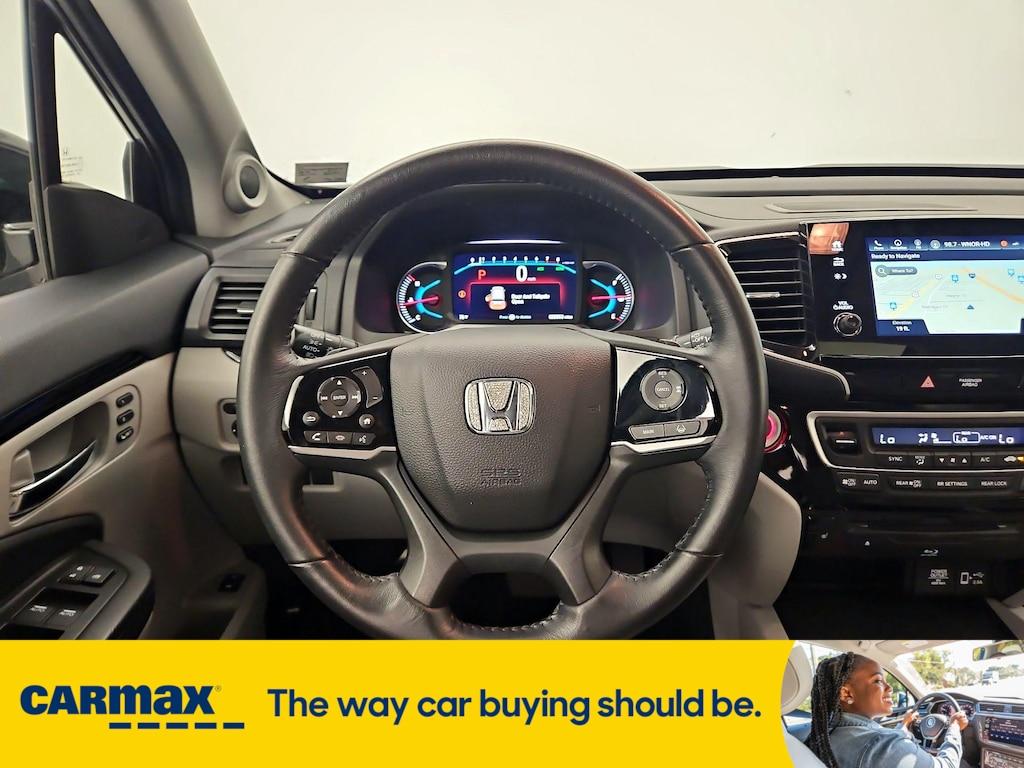 used 2021 Honda Pilot car, priced at $35,998