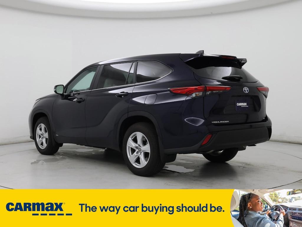 used 2023 Toyota Highlander Hybrid car, priced at $43,998