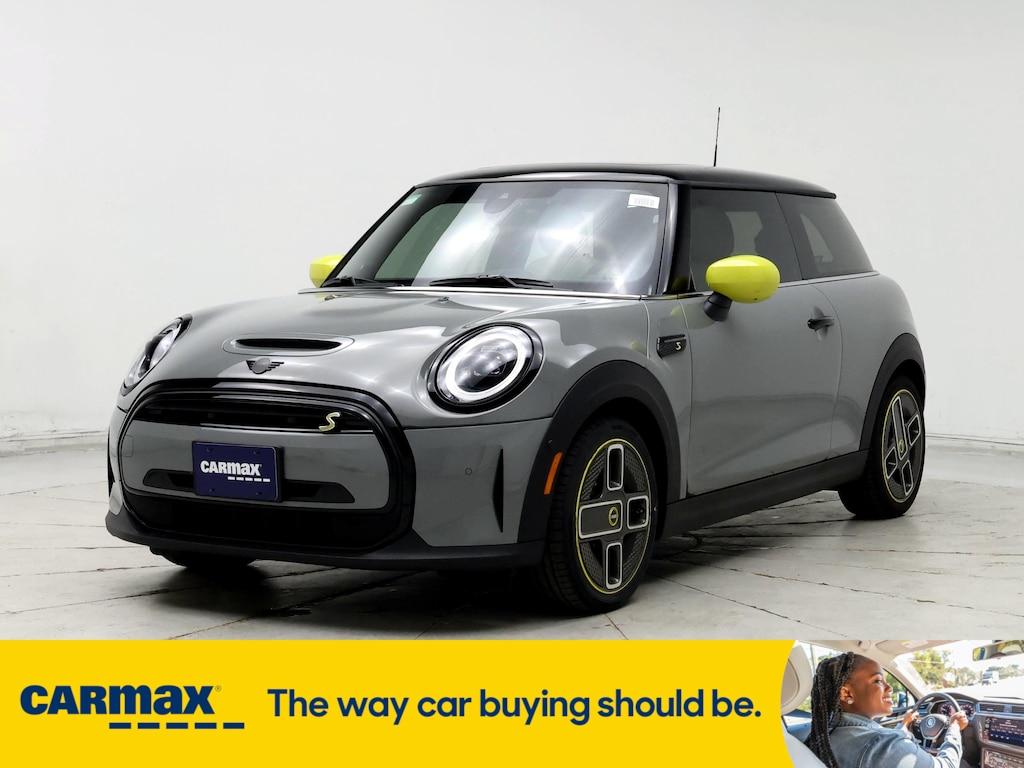 used 2022 MINI SE Hardtop car, priced at $24,998