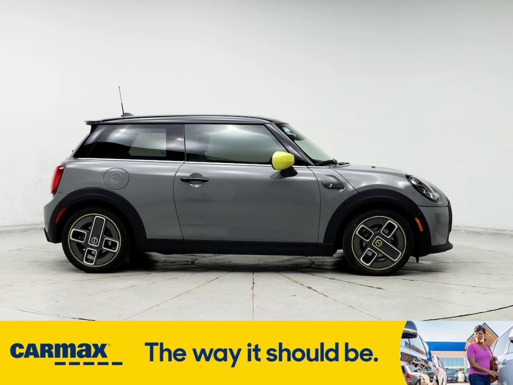 used 2022 MINI SE Hardtop car, priced at $24,998