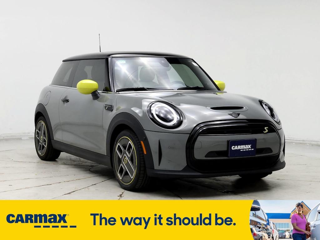 used 2022 MINI SE Hardtop car, priced at $24,998