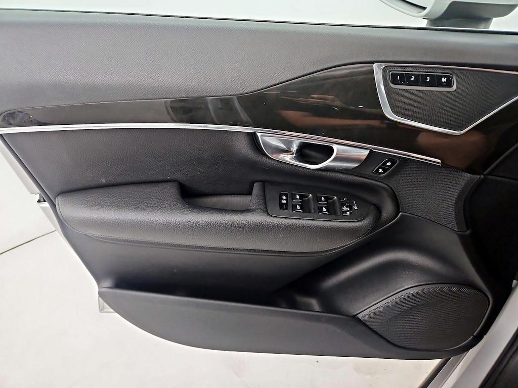 used 2018 Volvo XC90 car, priced at $29,998