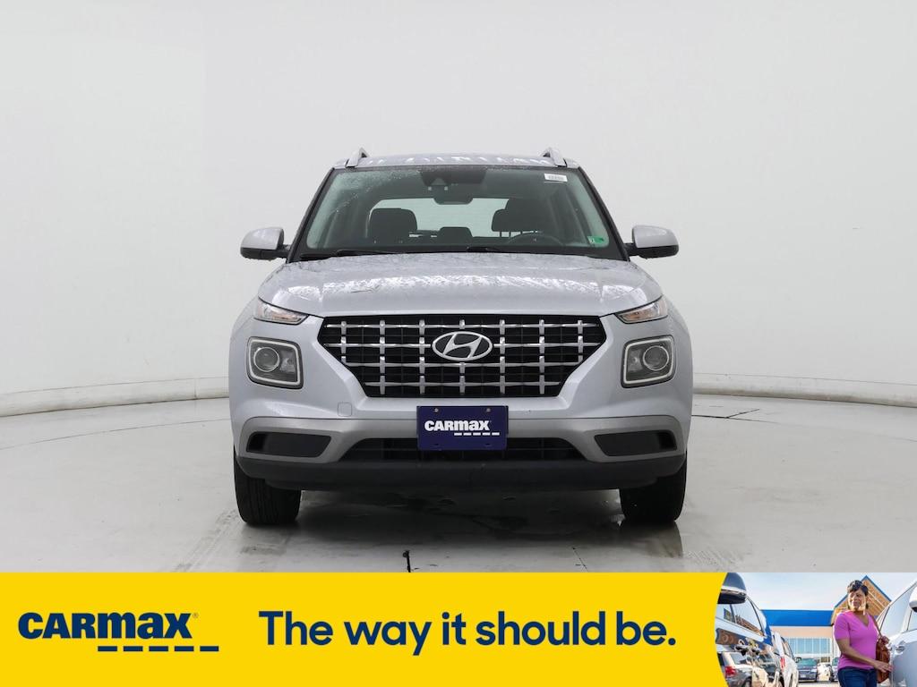 used 2021 Hyundai Venue car, priced at $17,998