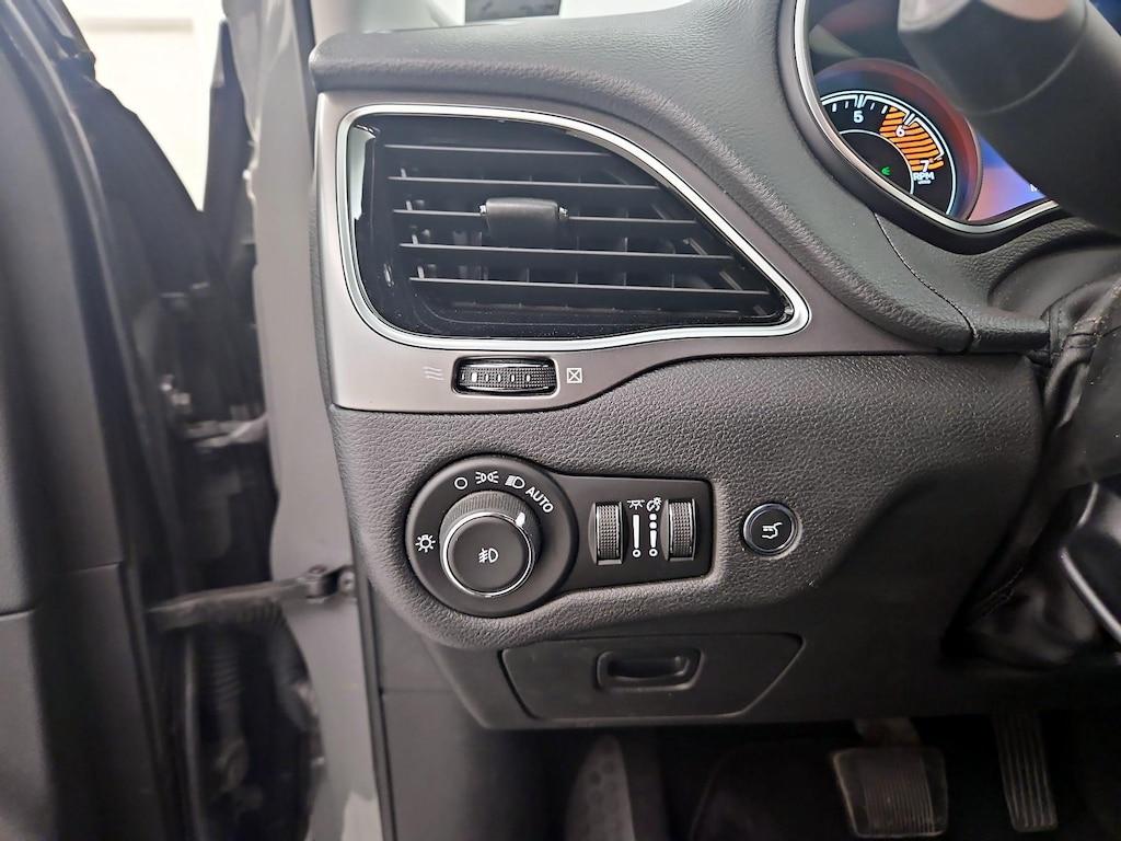 used 2019 Jeep Cherokee car, priced at $20,998