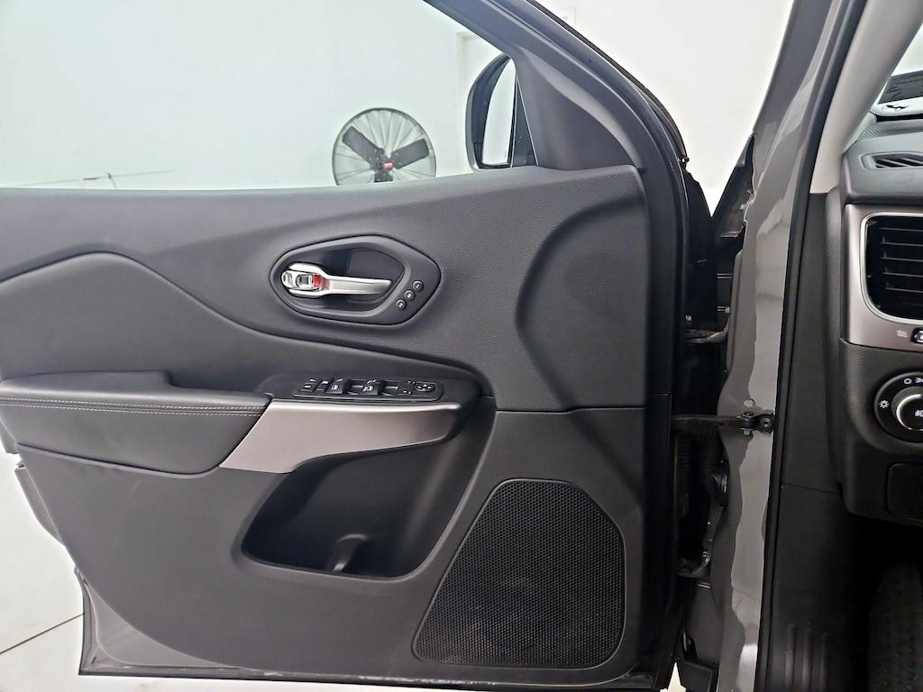 used 2019 Jeep Cherokee car, priced at $20,998