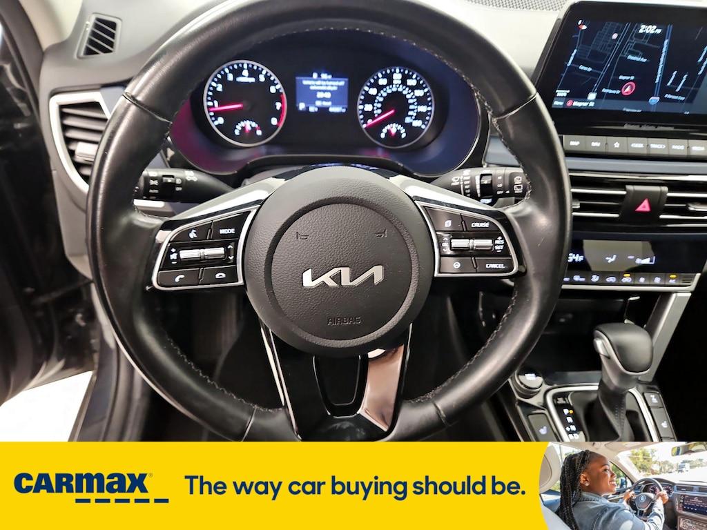 used 2022 Kia Seltos car, priced at $20,998