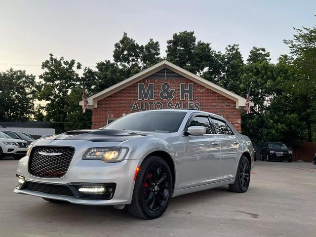 used 2020 Chrysler 300 car, priced at $19,999