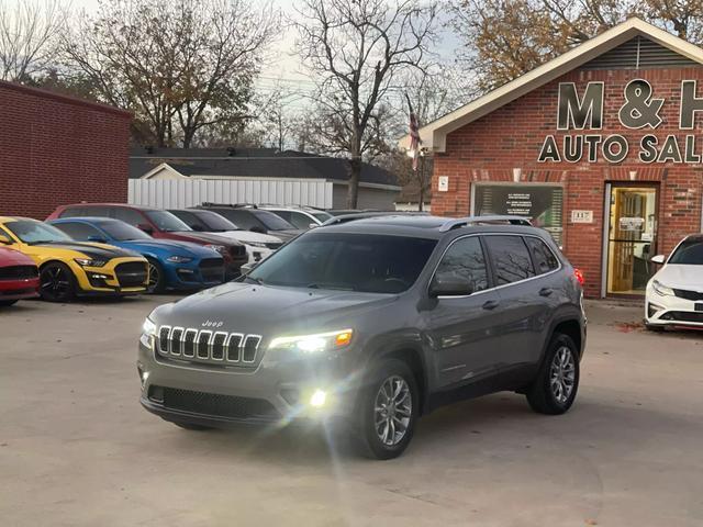 used 2019 Jeep Cherokee car, priced at $17,999