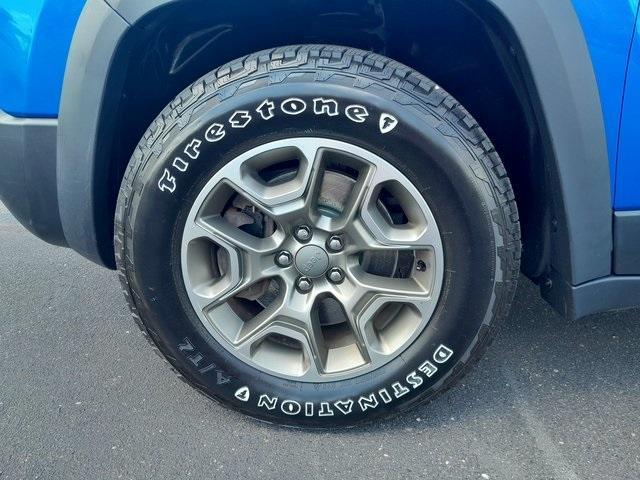 used 2020 Jeep Cherokee car, priced at $20,299