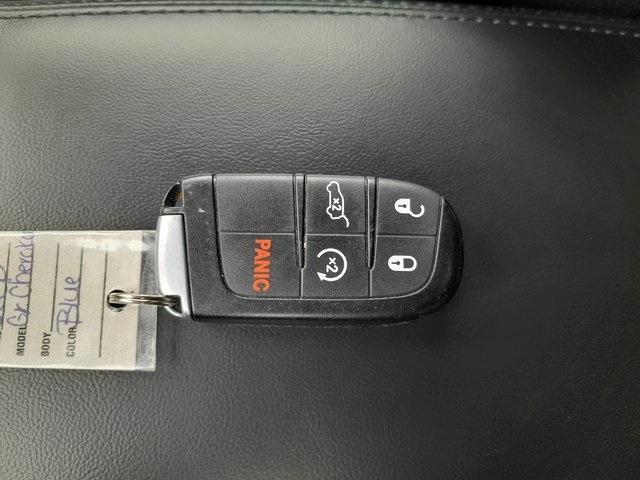 used 2020 Jeep Grand Cherokee car, priced at $23,299