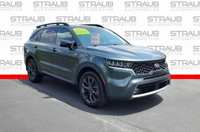 used 2021 Kia Sorento car, priced at $25,217