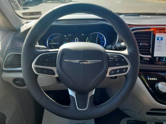 used 2024 Chrysler Pacifica Hybrid car, priced at $33,907