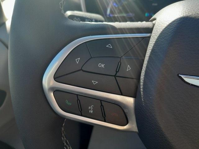 used 2024 Chrysler Pacifica Hybrid car, priced at $33,907