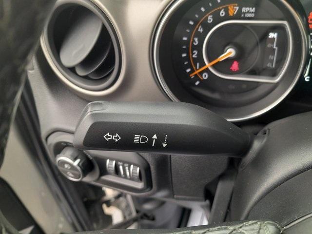 used 2021 Jeep Gladiator car, priced at $30,395