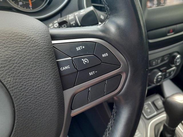 used 2020 Jeep Cherokee car, priced at $16,993