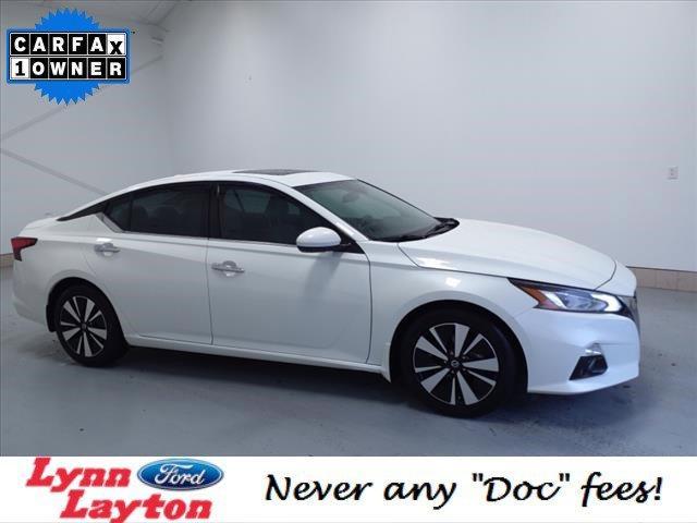 used 2022 Nissan Altima car, priced at $25,900