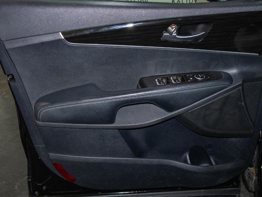 used 2020 Kia Sorento car, priced at $12,750