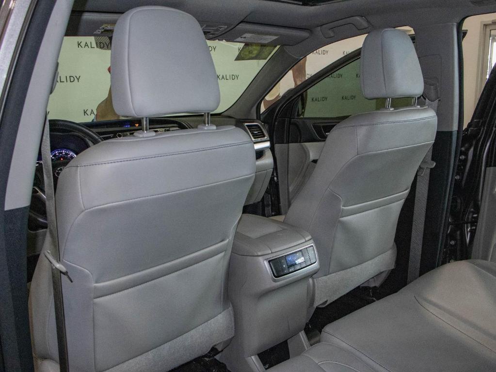 used 2016 Toyota Highlander car, priced at $20,500