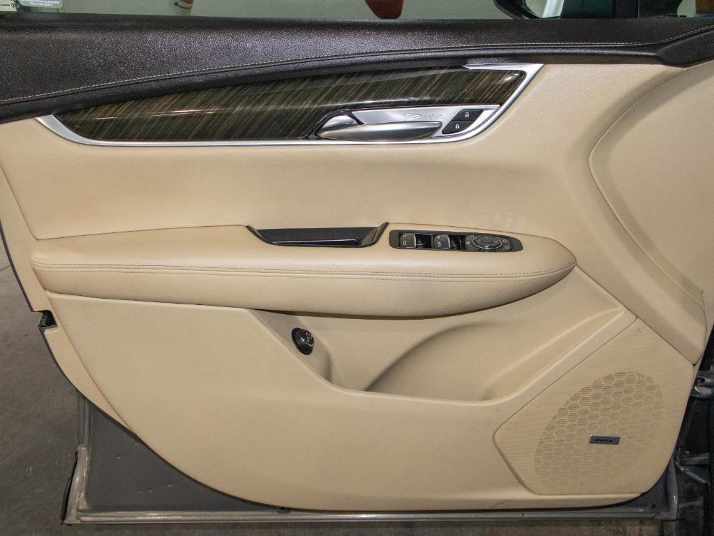 used 2018 Cadillac XT5 car, priced at $15,000
