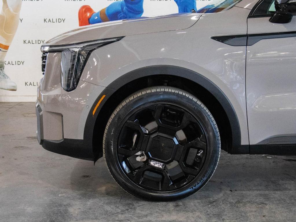 used 2025 Kia Sorento car, priced at $39,500