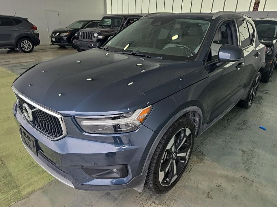used 2021 Volvo XC40 car, priced at $22,500
