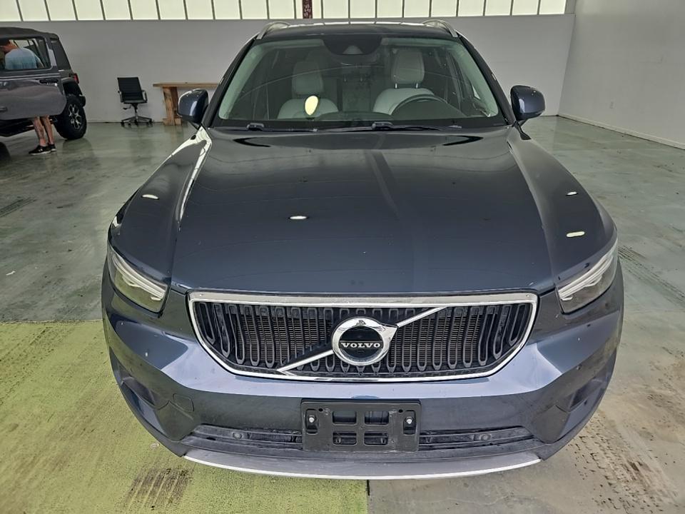 used 2021 Volvo XC40 car, priced at $22,500
