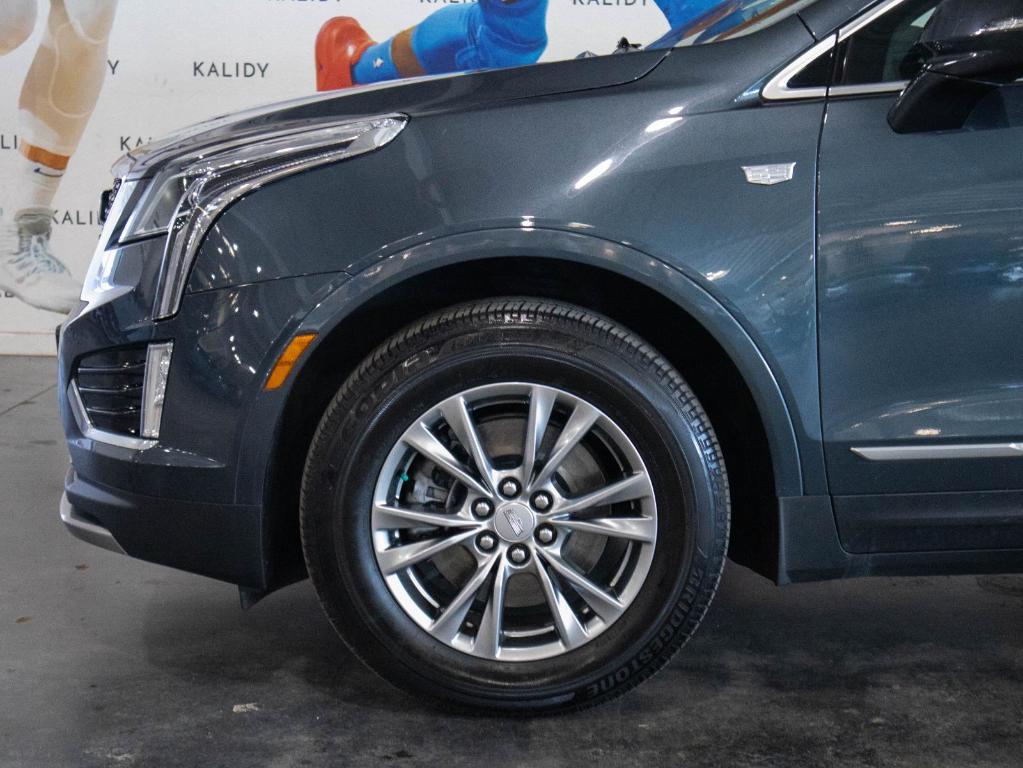 used 2021 Cadillac XT5 car, priced at $28,250