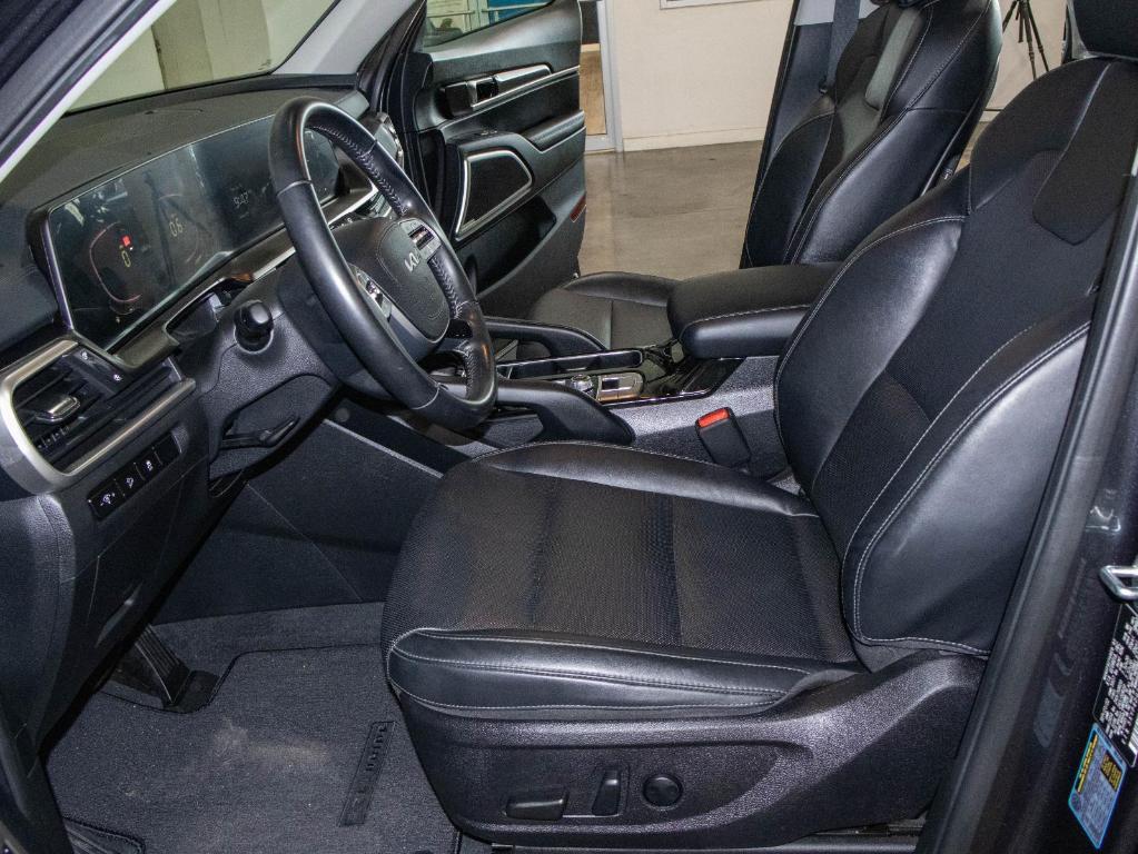 used 2023 Kia Telluride car, priced at $32,750
