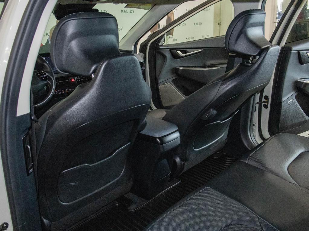 used 2022 Kia EV6 car, priced at $26,250