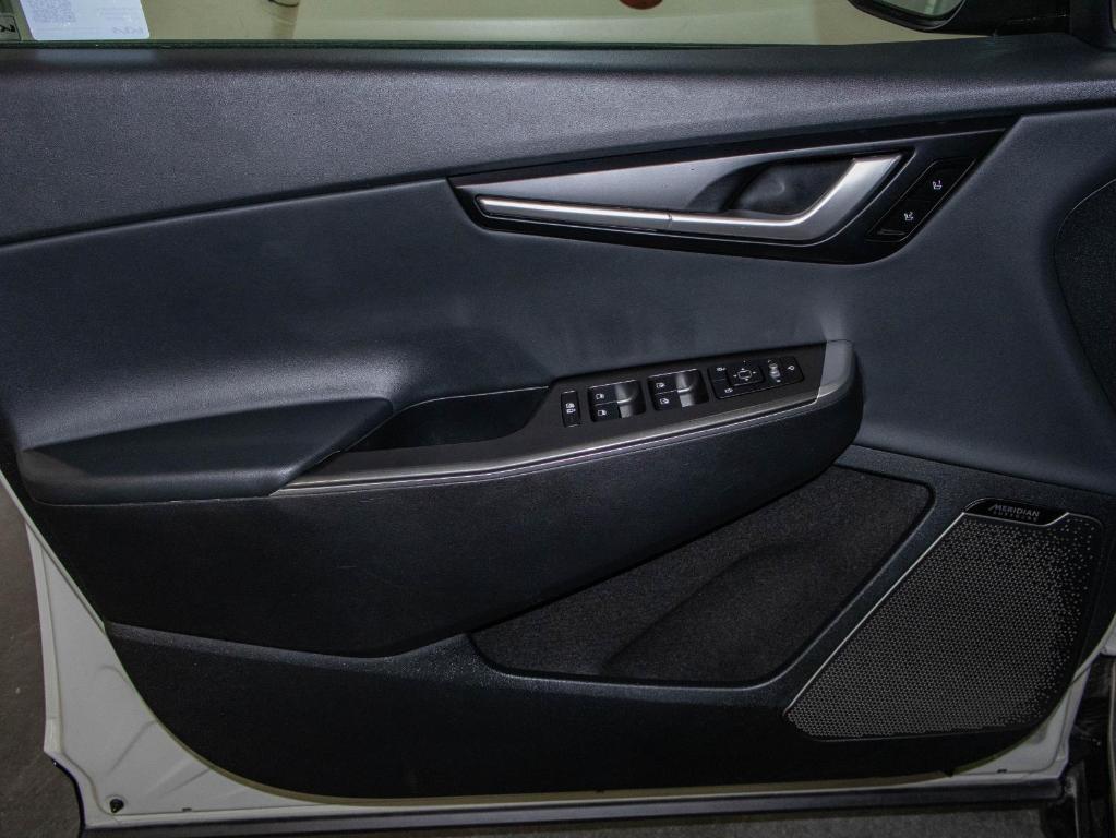 used 2022 Kia EV6 car, priced at $26,250
