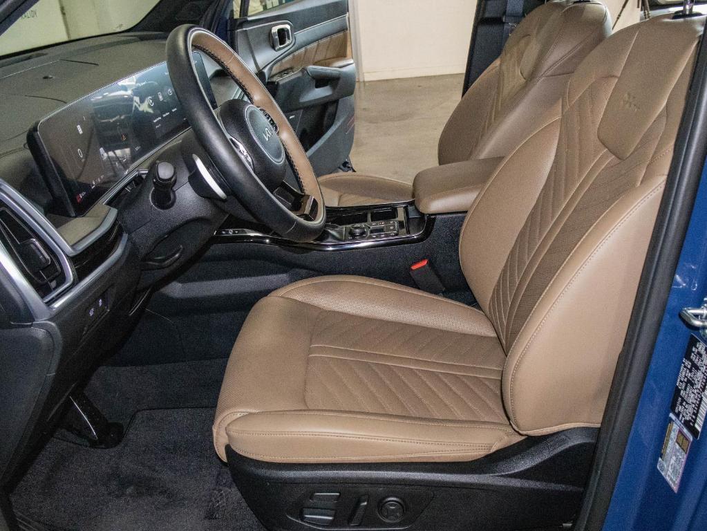 used 2025 Kia Sorento car, priced at $44,500