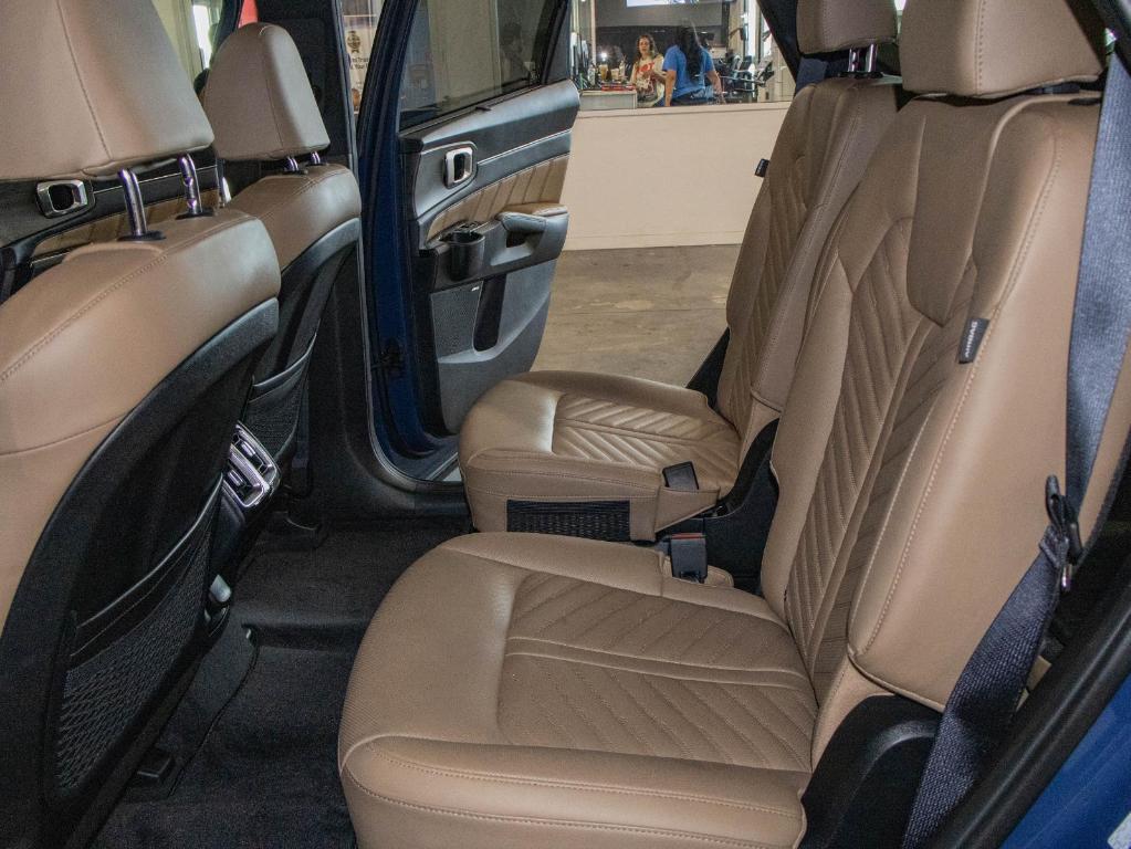 used 2025 Kia Sorento car, priced at $44,500