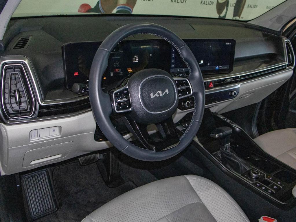 used 2025 Kia Sorento car, priced at $35,500