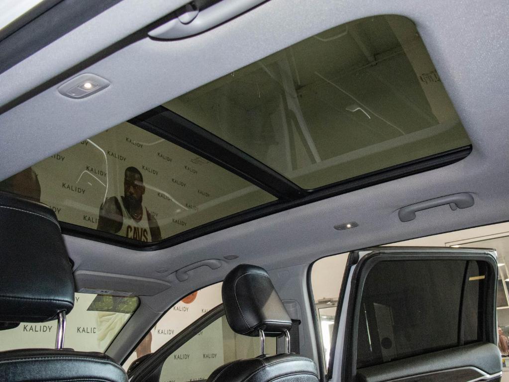 used 2022 Jeep Grand Cherokee L car, priced at $28,000