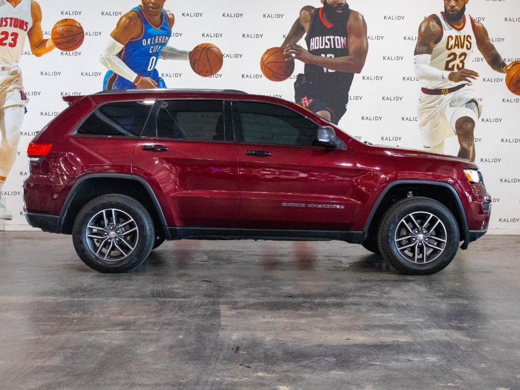 used 2017 Jeep Grand Cherokee car, priced at $12,750