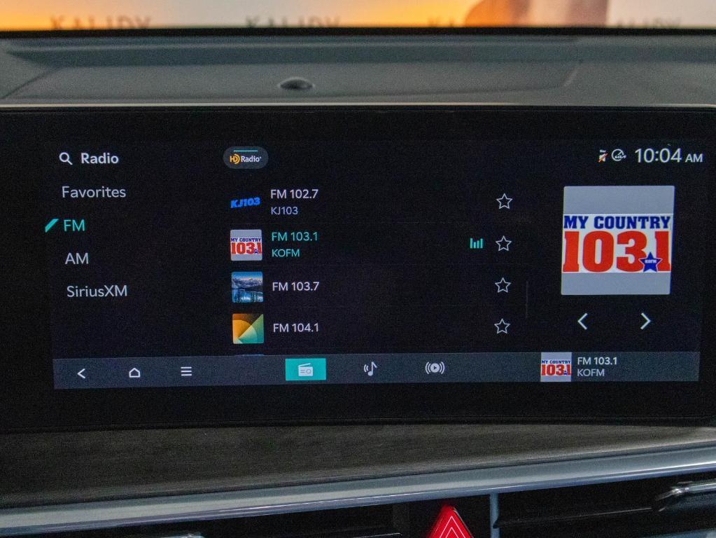 new 2025 Kia Sorento car, priced at $38,427