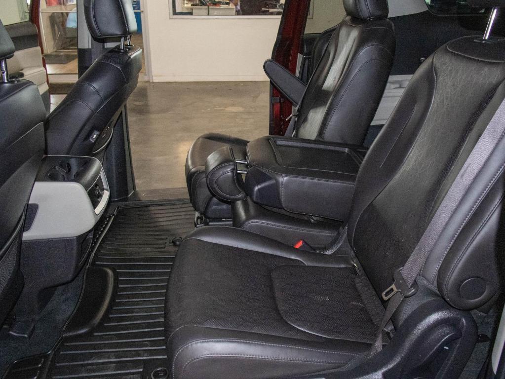 used 2023 Kia Carnival car, priced at $31,500
