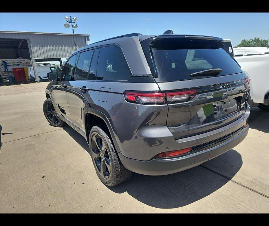 used 2023 Jeep Grand Cherokee car, priced at $28,000
