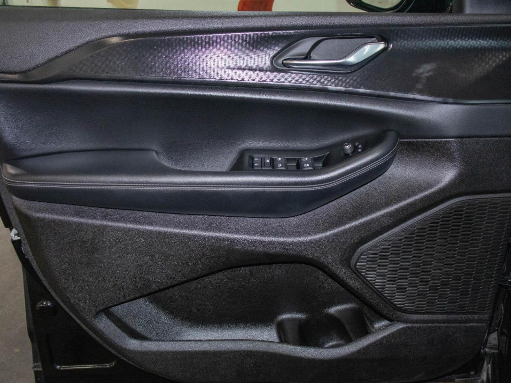 used 2024 Jeep Grand Cherokee car, priced at $34,750