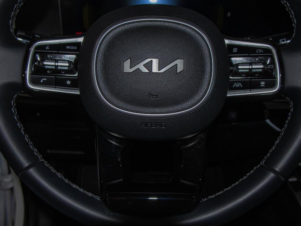 new 2025 Kia Sorento car, priced at $32,100