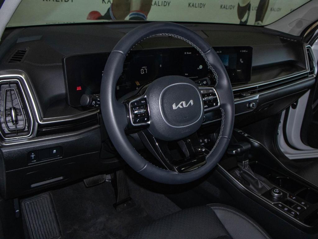 new 2025 Kia Sorento car, priced at $32,100