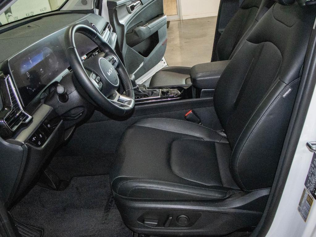 new 2025 Kia Sportage car, priced at $29,958
