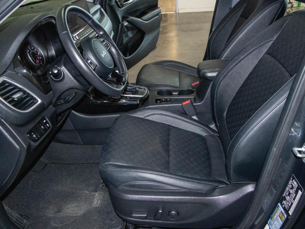 used 2023 Kia Seltos car, priced at $23,250