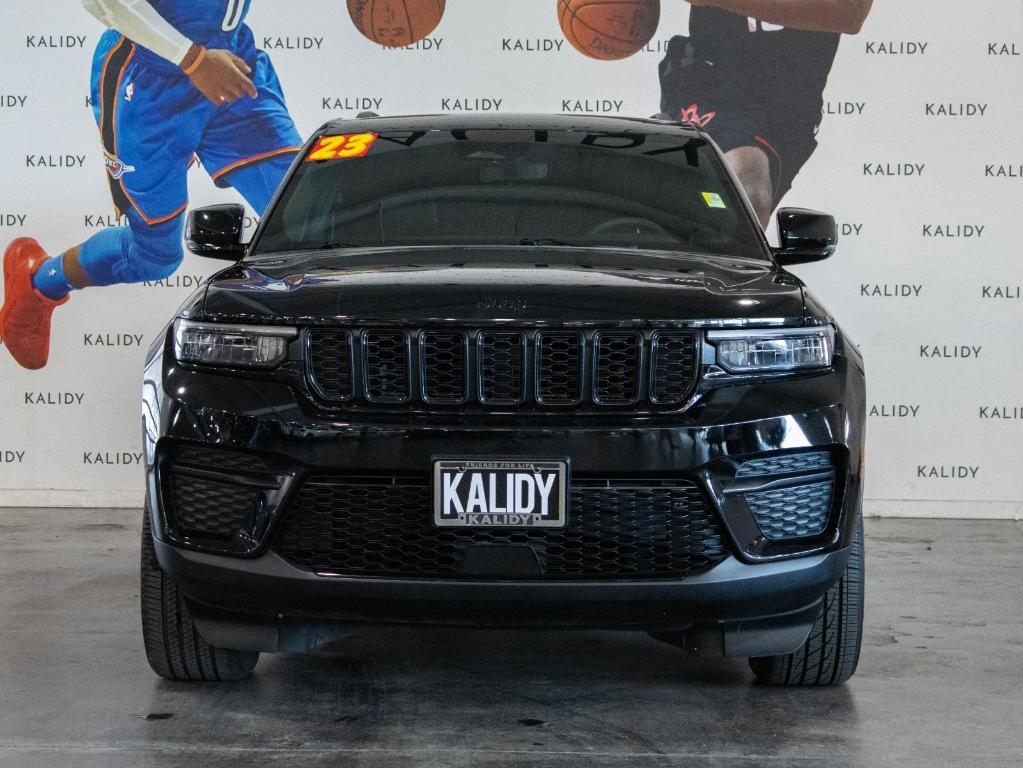 used 2023 Jeep Grand Cherokee car, priced at $33,500