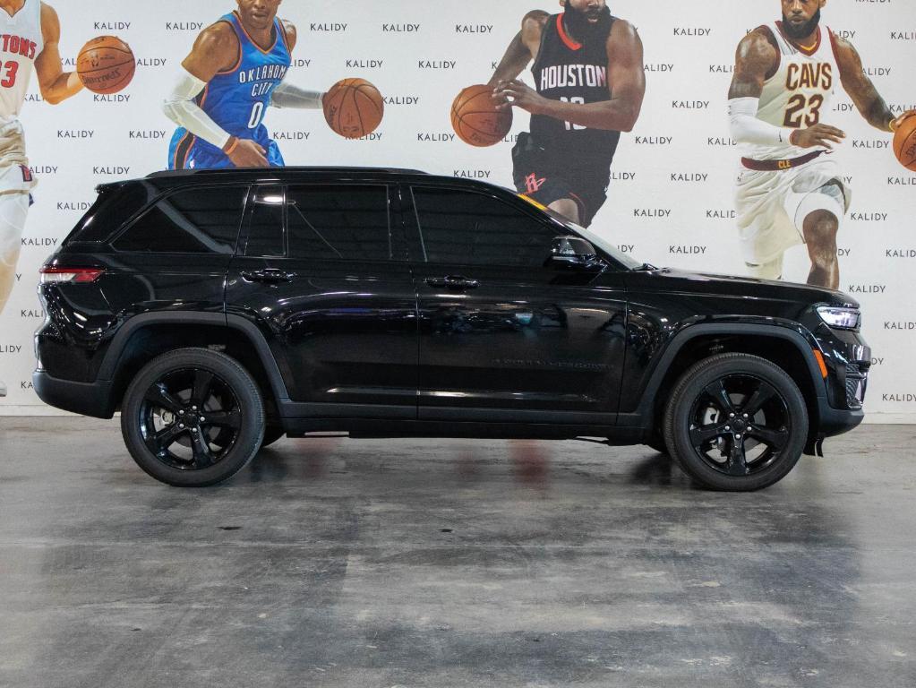 used 2023 Jeep Grand Cherokee car, priced at $33,500