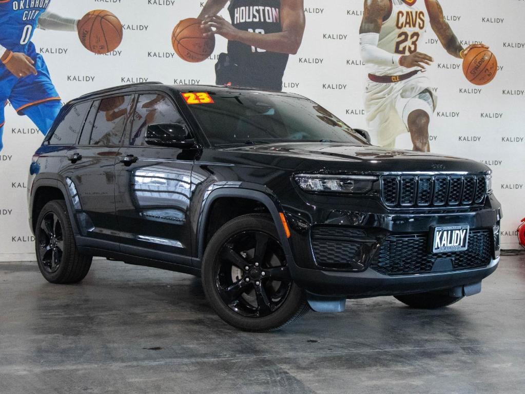 used 2023 Jeep Grand Cherokee car, priced at $33,500