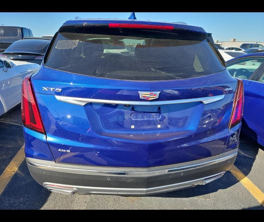 used 2025 Cadillac XT5 car, priced at $47,500