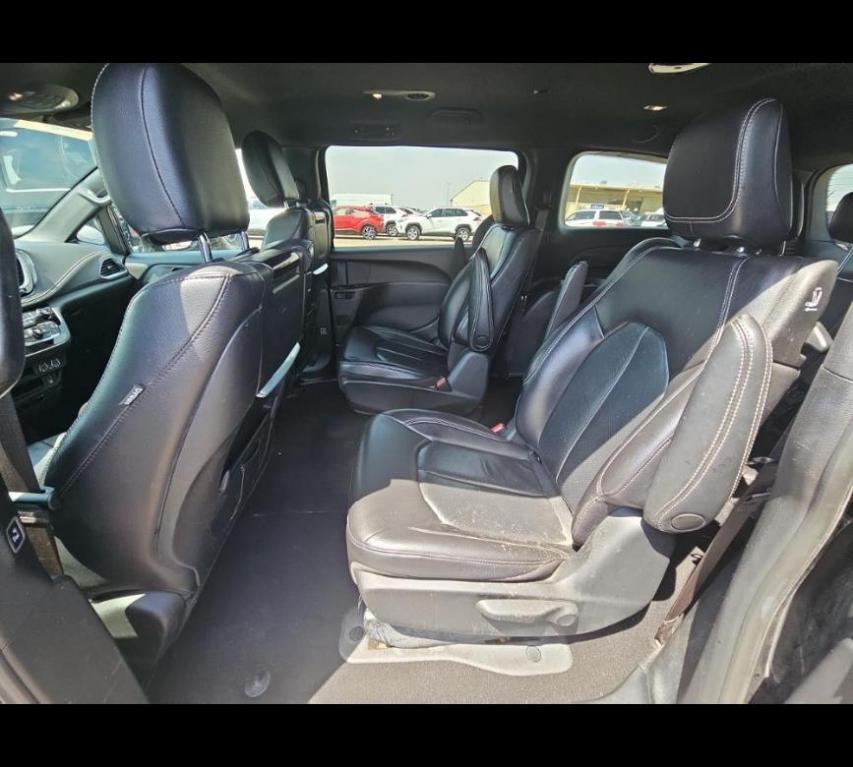 used 2022 Chrysler Pacifica Hybrid car, priced at $25,500