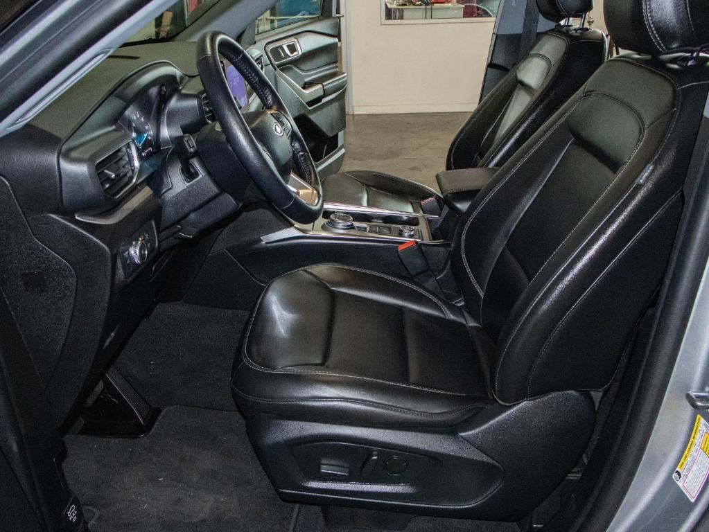used 2022 Ford Explorer car, priced at $34,000